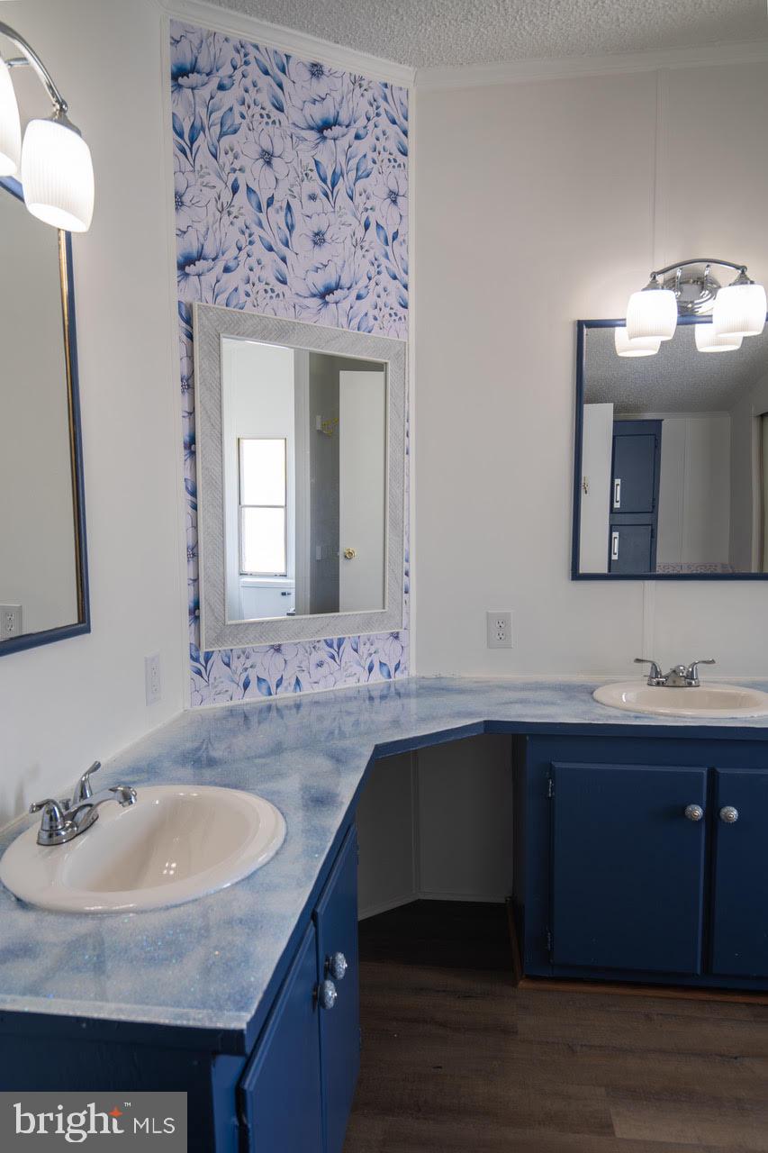 35 Bonneau Heights Road Gettysburg, PA 17325 - Photo 24 of 34 a bathroom with a sink and a mirror