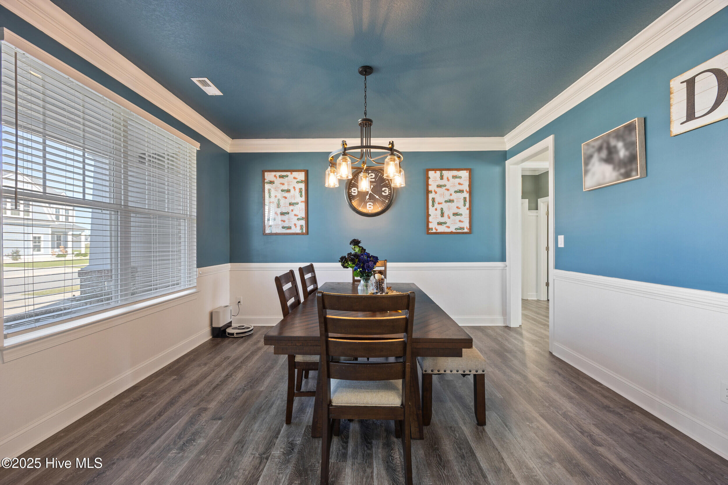 403 Moorland Way Moyock, NC 27958 - Photo 6 of 49 Formal Dining Room