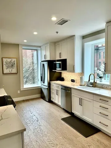 $395,000 | 707 Georgia Avenue, Unit 305, Chattanooga, TN 37402