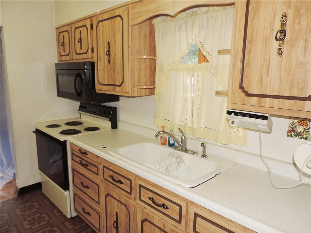 162 Lucas Pipeline Road Ruffs Dale, PA 15679 - Photo 8 of 22
