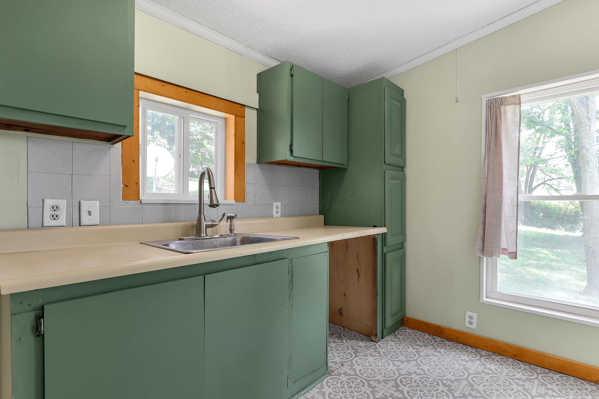 26199 Jackson Road Circleville, OH 43113 - Photo 18 of 30 10-web-or-mls-26199-jackson-rd
