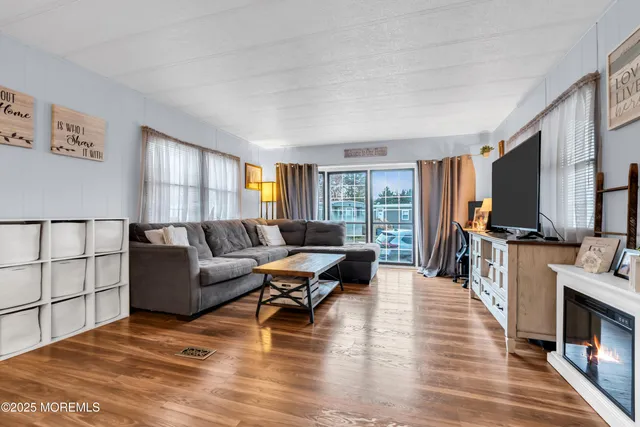 $149,000 | 22 Shorehaven Park, Hazlet, NJ 07730