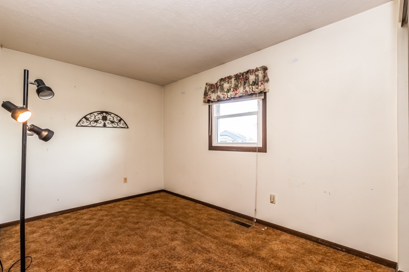 1917 Chicory Road Pekin, IL 61554 - Photo 12 of 41 Gallery Image 12