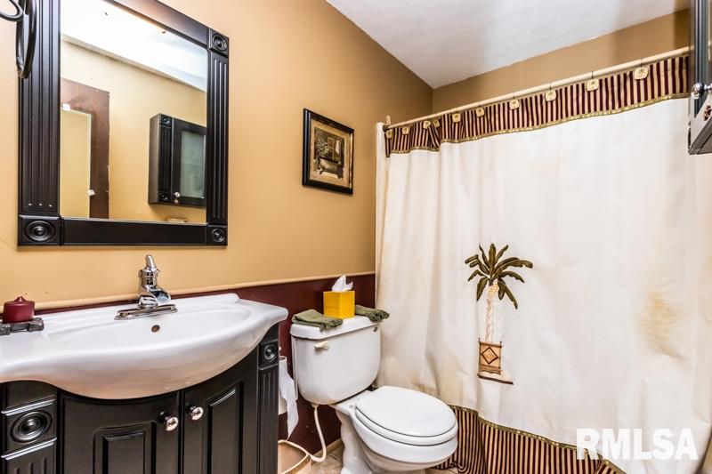 1917 Chicory Road Pekin, IL 61554 - Photo 19 of 41 Gallery Image 19