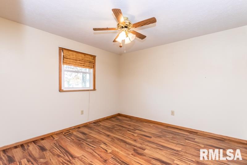 1917 Chicory Road Pekin, IL 61554 - Photo 21 of 41 Gallery Image 21