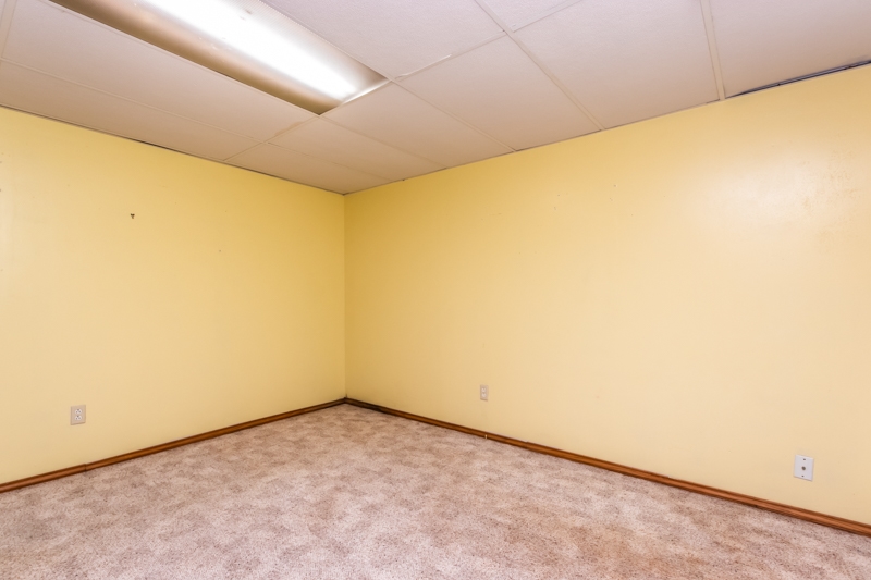 1917 Chicory Road Pekin, IL 61554 - Photo 31 of 41 Gallery Image 31