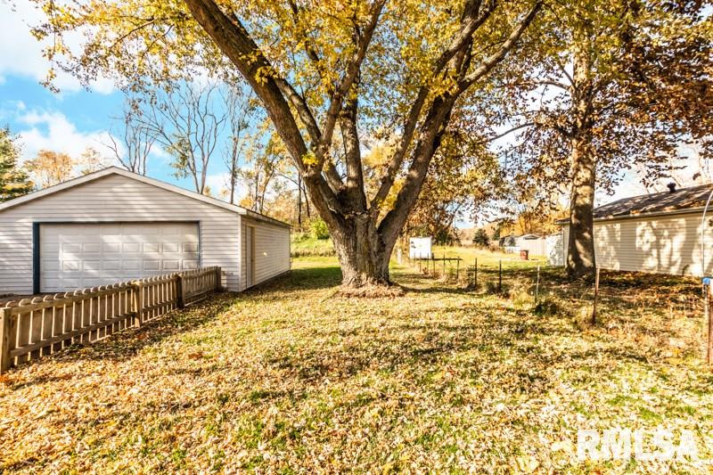 1917 Chicory Road Pekin, IL 61554 - Photo 36 of 41 Gallery Image 36