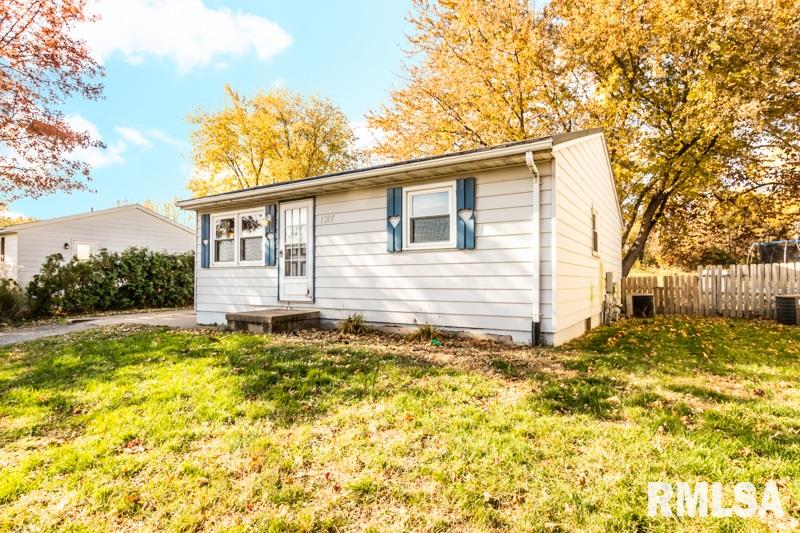 1917 Chicory Road Pekin, IL 61554 - Photo 41 of 41 Gallery Image 41