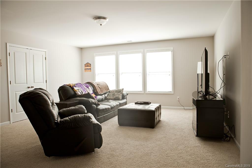 9318 Inverness Bay Road Charlotte, NC 28278 - Photo 17 of 26 Gallery Image 17