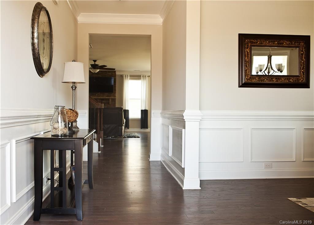 9318 Inverness Bay Road Charlotte, NC 28278 - Photo 4 of 26 Gallery Image 4