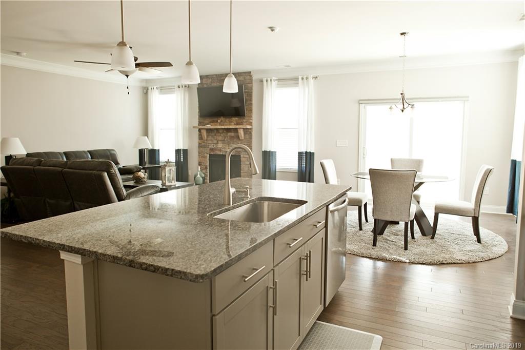 9318 Inverness Bay Road Charlotte, NC 28278 - Photo 9 of 26 Gallery Image 9
