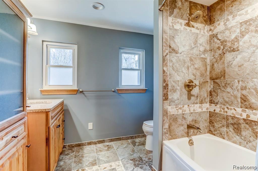 7255 Palms Road Fair Haven, MI 48023 - Photo 12 of 26 7255 Palms Rd, Ira Township, MI 48023-12.jpg-SMALL