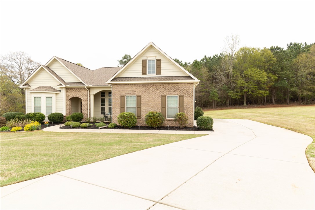 204 Meadows Edge Court Anderson, SC 29621 - Photo 3 of 43