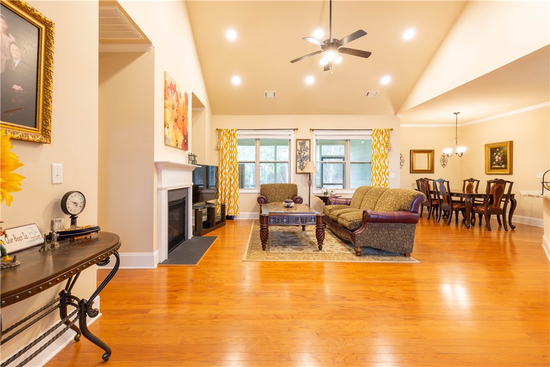 204 Meadows Edge Court Anderson, SC 29621 - Photo 8 of 43