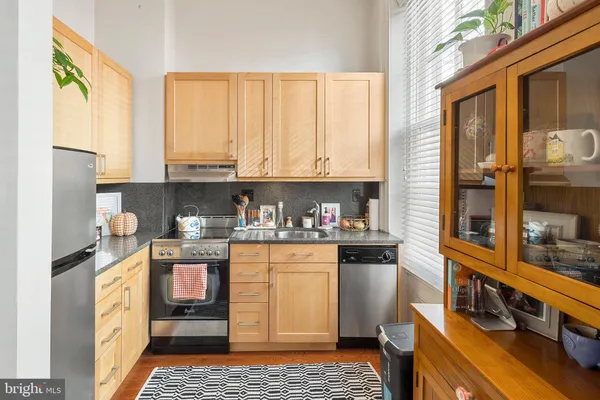 $1,525 | 1810 Spruce Street, Unit 3F, Philadelphia, PA 19103