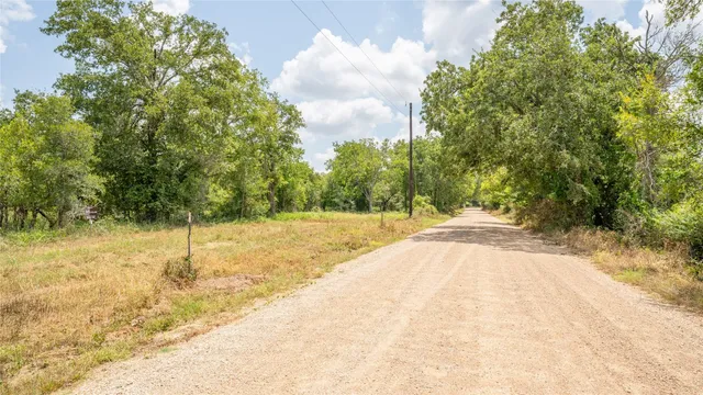 $157,900 | 418 D County Road 405, Buckholts, TX 76518