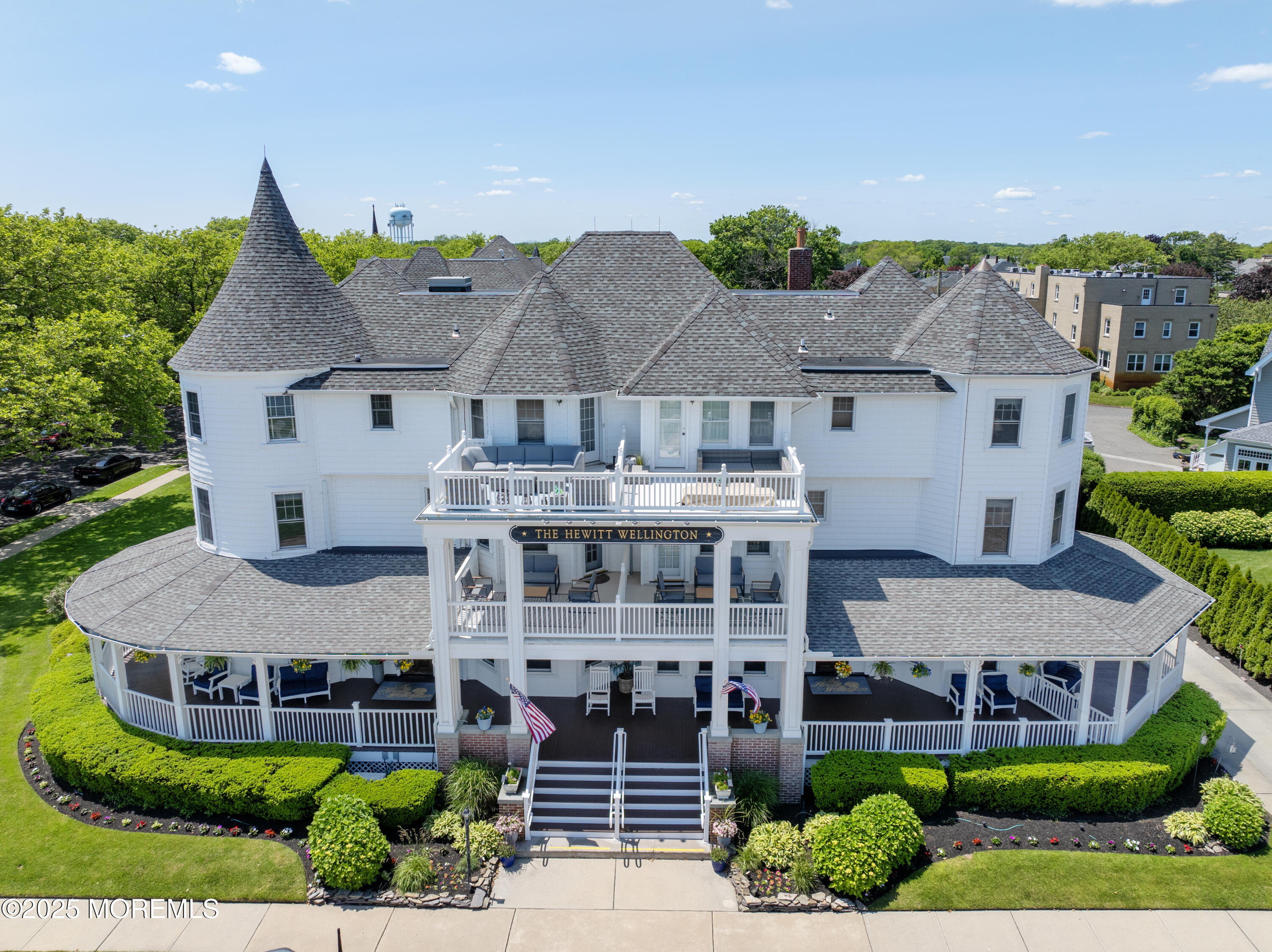 200 Monmouth Avenue, Unit 19 Spring Lake, NJ 07762 - Photo 22 of 28 an aerial view of a house
