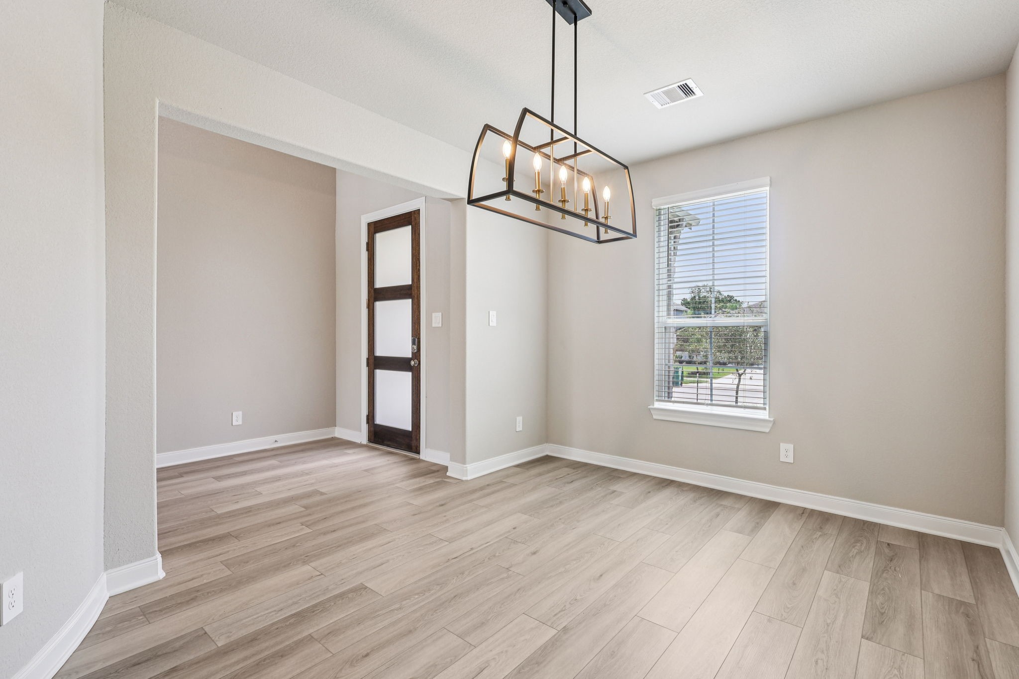 2831 Clapbread Lane Rosenberg, TX 77471 - Photo 2 of 42 Photo is not of the actual home, but is an inspirational photo of builder’s model home and may depict options, furnishings, and/or decorator features that are not included.