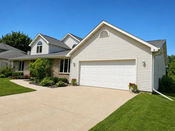 $410,000 | 3529 North Morrison Street, Appleton, WI 54911