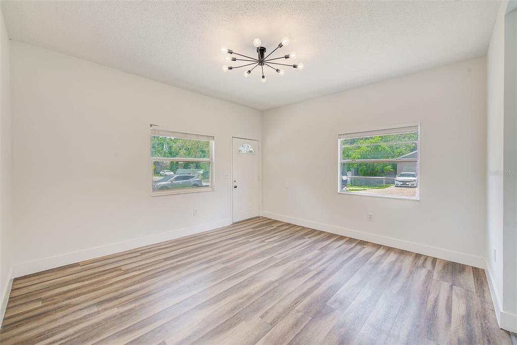 8304 North 13th Street Tampa, FL 33604 - Photo 3 of 15