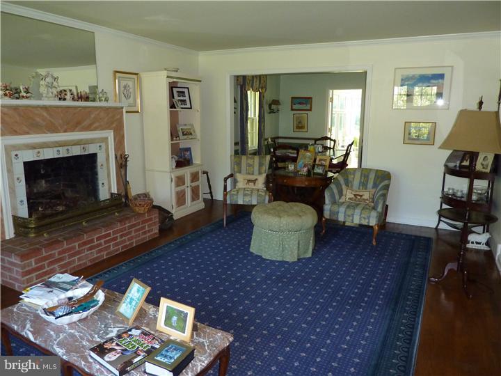 41 Pardoe Road Princeton, NJ 08540 - Photo 3 of 18