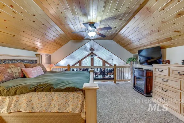 $1,250,000 | 18 Shady Lane, Garden Valley, ID 83622