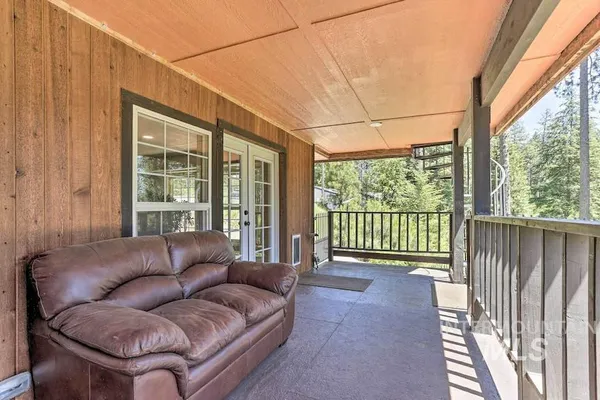 $1,250,000 | 18 Shady Lane, Garden Valley, ID 83622