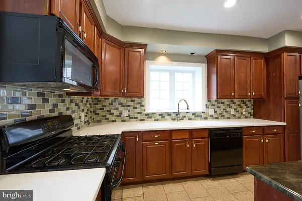 $4,000 | 423 North Orange Street, Media, PA 19063