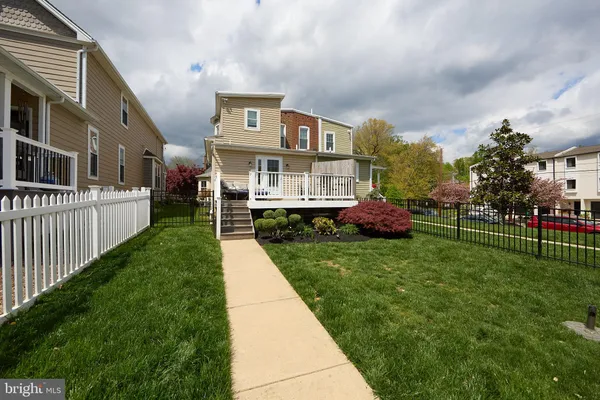$4,000 | 423 North Orange Street, Media, PA 19063