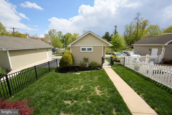 $4,000 | 423 North Orange Street, Media, PA 19063