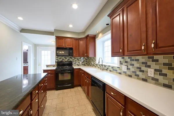 $4,000 | 423 North Orange Street, Media, PA 19063