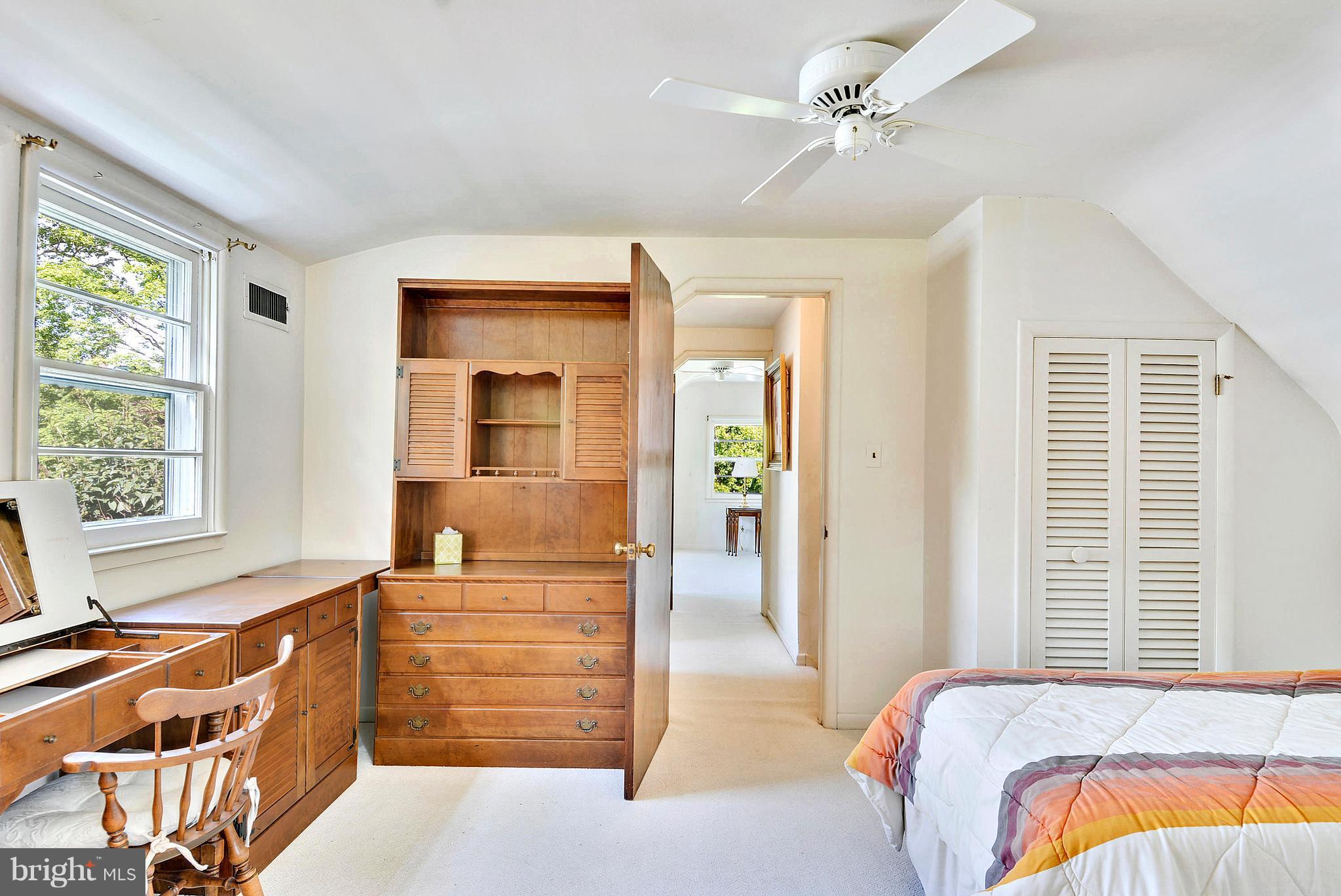 7006 Copeleigh Road Baltimore, MD 21212 - Photo 19 of 26 Bedroom #4 on 2nd level with shared full bath