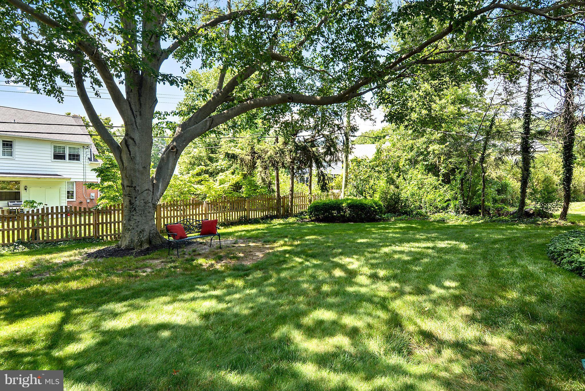 7006 Copeleigh Road Baltimore, MD 21212 - Photo 26 of 26 Fantastic rear yard that is 85 ft wide!