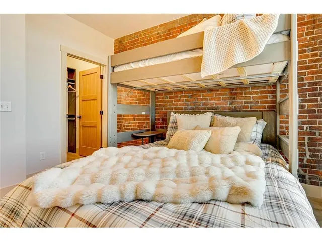 $959,000 | 119 South Washington Street, Lake City, MN 55041