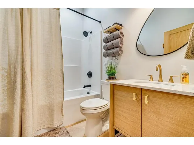 $959,000 | 119 South Washington Street, Lake City, MN 55041