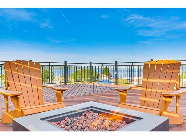 $959,000 | 119 South Washington Street, Lake City, MN 55041