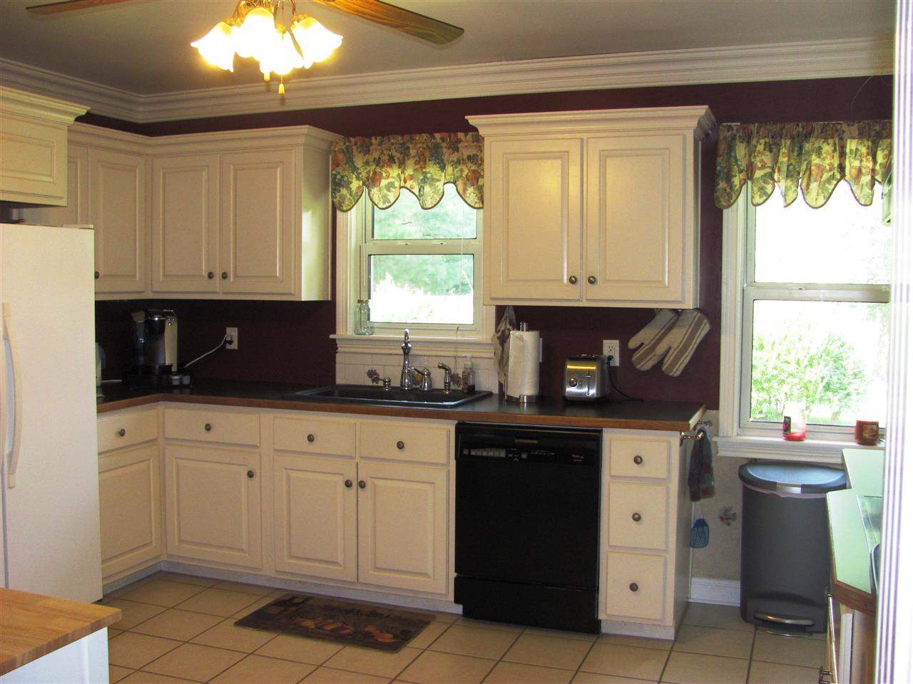 2728 St George Road Evansville, IN 47711 - Photo 5 of 30 Gallery Image 5