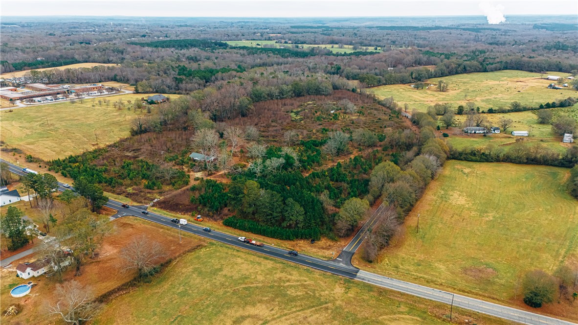 504 Harper Street Williamston, SC 29697 - Photo 5 of 9