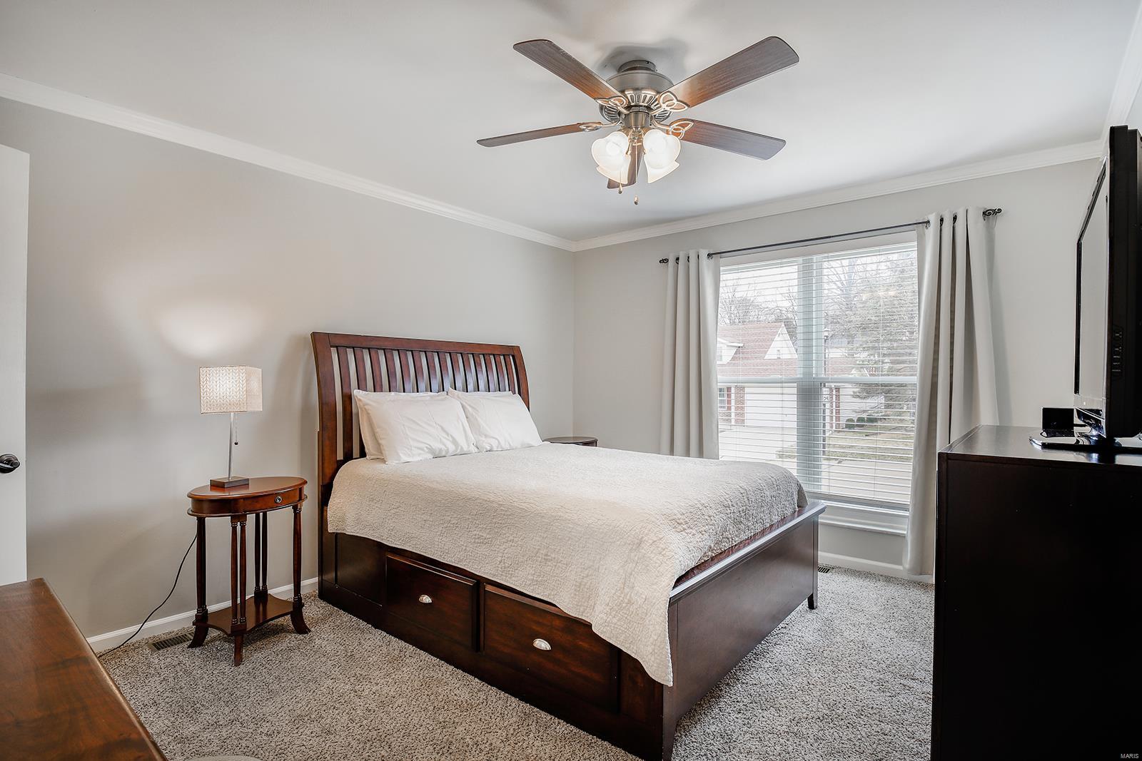 826 Village Meadow Drive Ballwin, MO 63021 - Photo 13 of 32