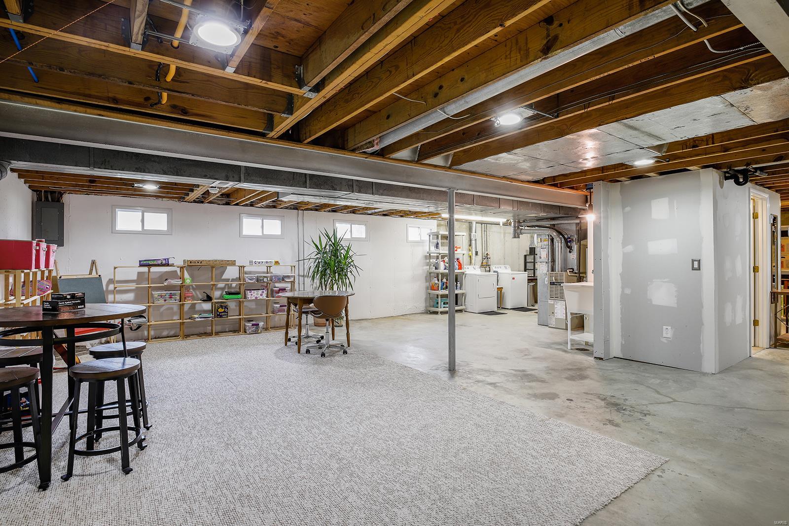 826 Village Meadow Drive Ballwin, MO 63021 - Photo 21 of 32