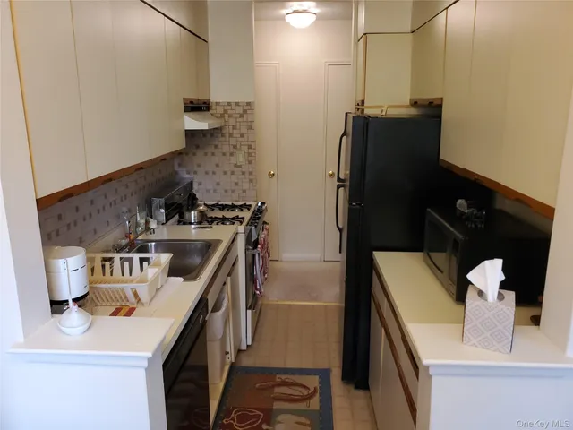 $275,000 | 47-27 Little Neck Parkway, Unit 4G | Little Neck