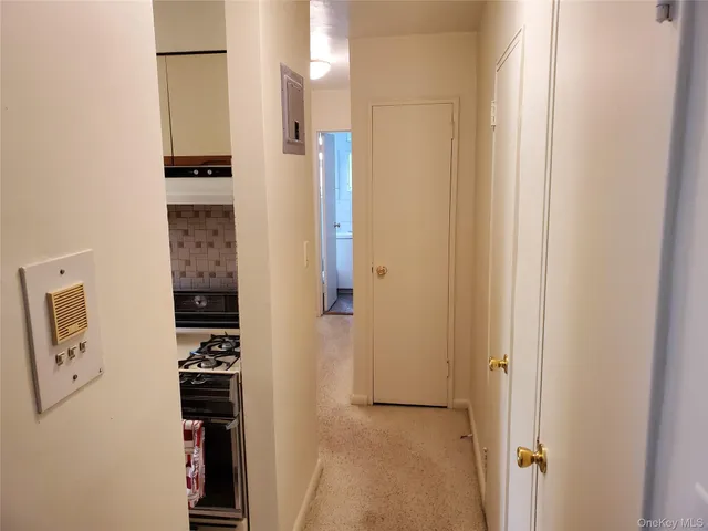 $275,000 | 47-27 Little Neck Parkway, Unit 4G | Little Neck