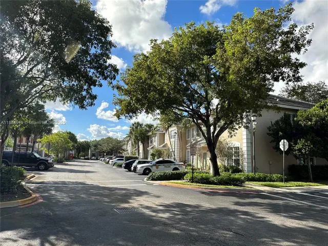 $2,350 | 661 Northwest 42nd Avenue, Plantation, FL 33317