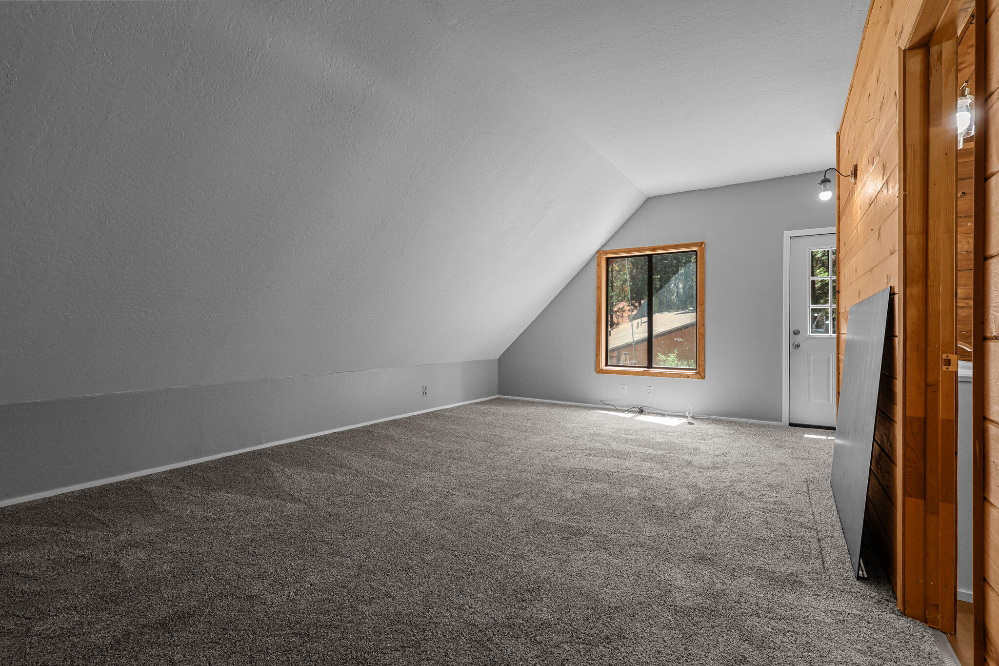 8238 Starlite Pines Road Shingletown, CA 96088 - Photo 15 of 25 an empty room with windows and closet