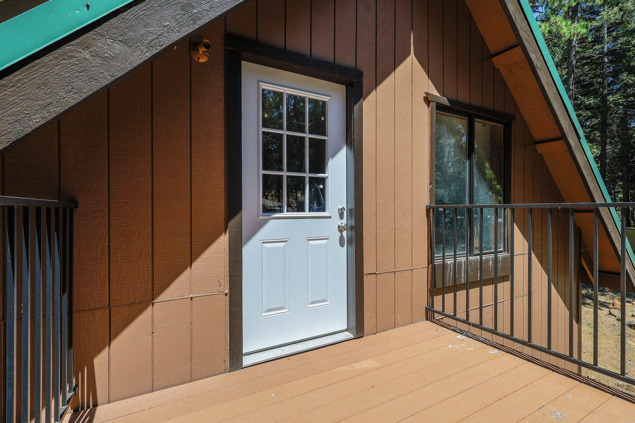 8238 Starlite Pines Road Shingletown, CA 96088 - Photo 20 of 25 a view of balcony