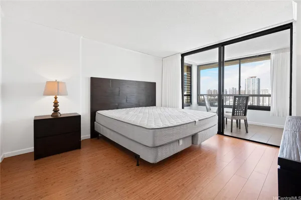 $2,800 | 430 Lewers Street, Unit 3005, Honolulu, HI 96815