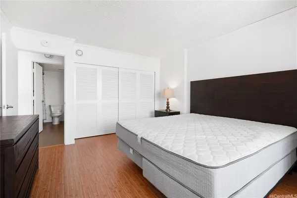 $2,800 | 430 Lewers Street, Unit 3005, Honolulu, HI 96815