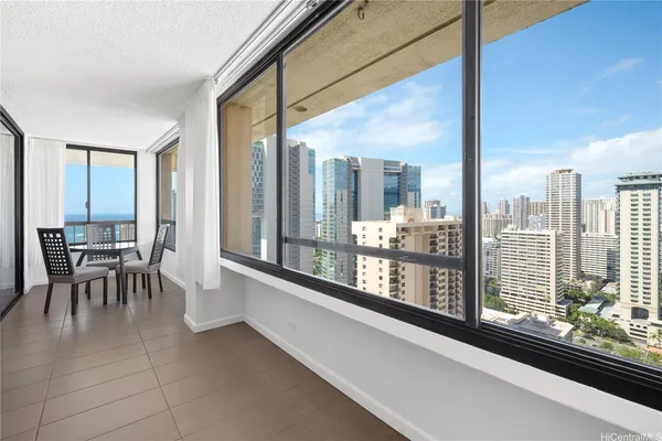 $2,800 | 430 Lewers Street, Unit 3005, Honolulu, HI 96815