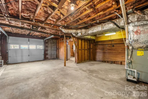 $305,000 | 3335 25th Avenue Northeast, Hickory, NC 28601