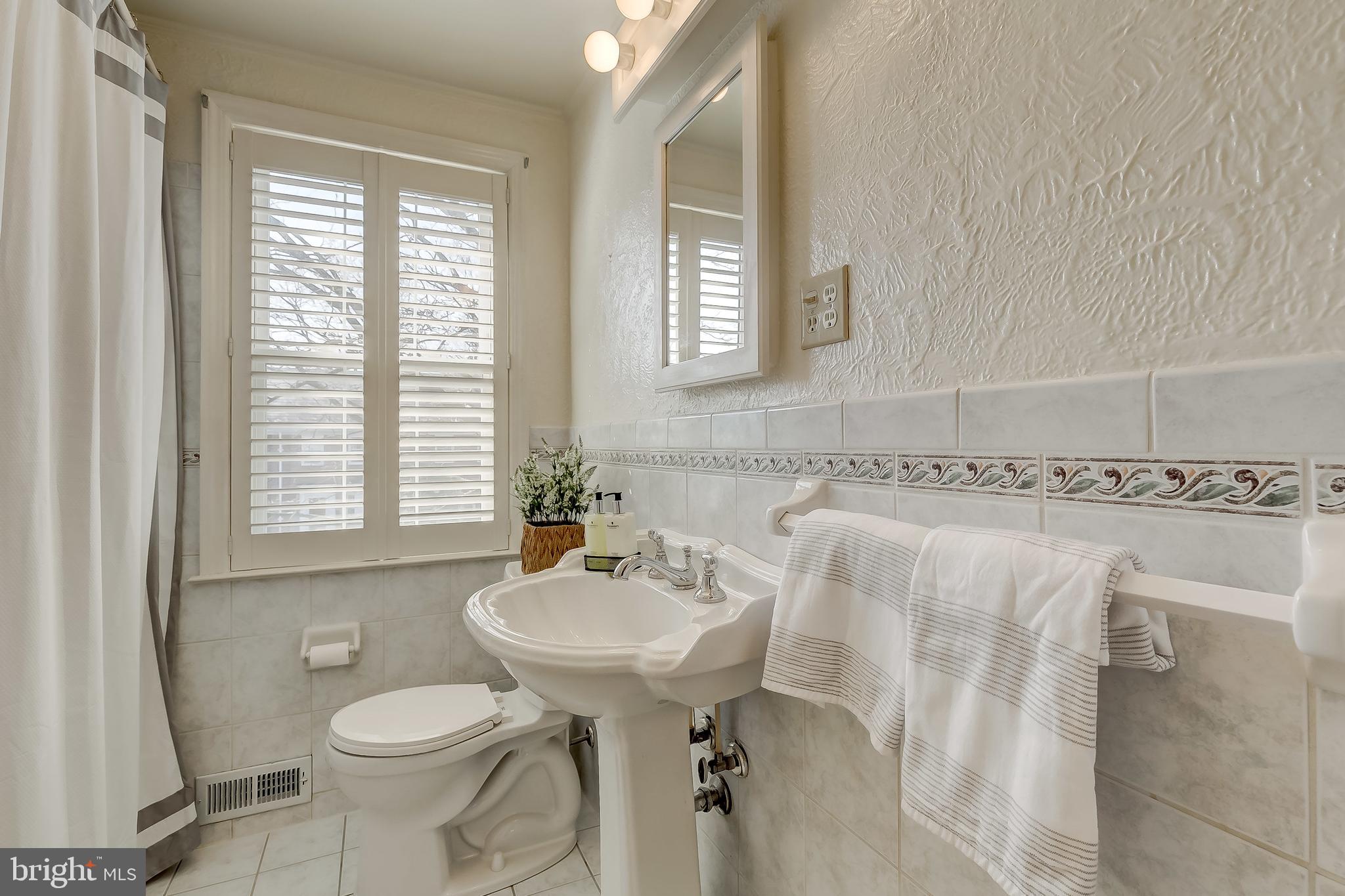 212 Overbrook Road Baltimore, MD 21212 - Photo 18 of 22